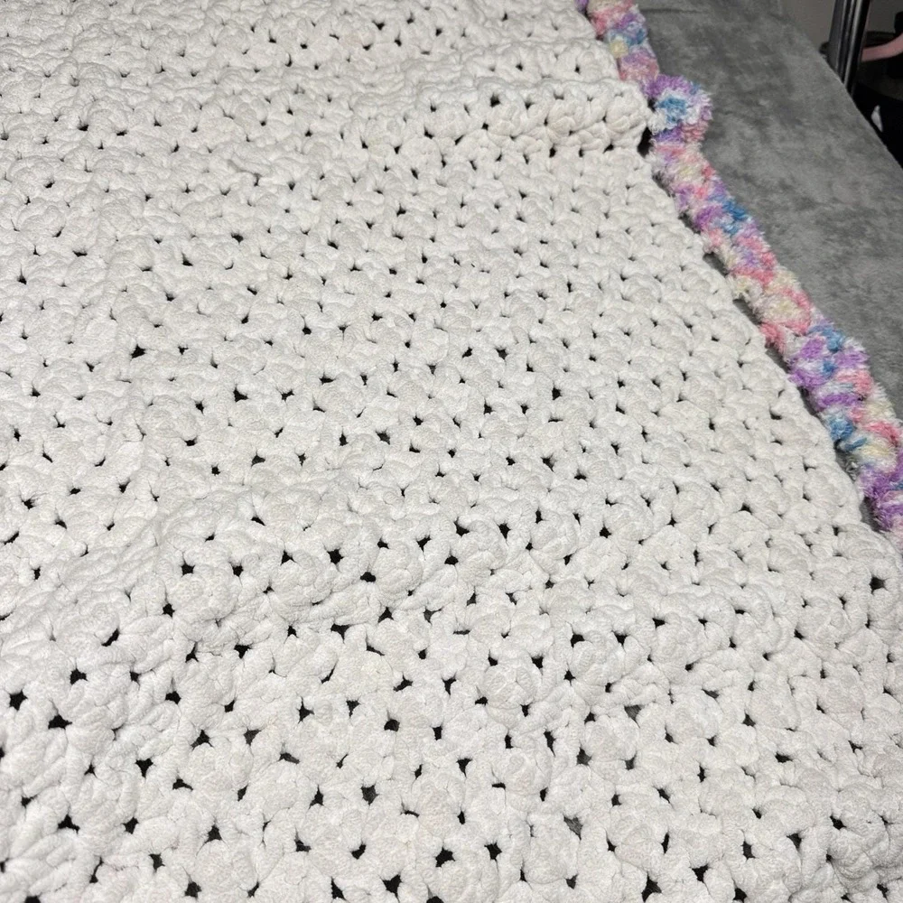 Handmade Crochet Baby Blanket Hat Scarf Set 44x33 Pastel Nursery Gift‎
